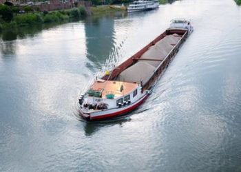 WALANG CLEARANCE? MGB halts Batangas river dredging by foreign ship