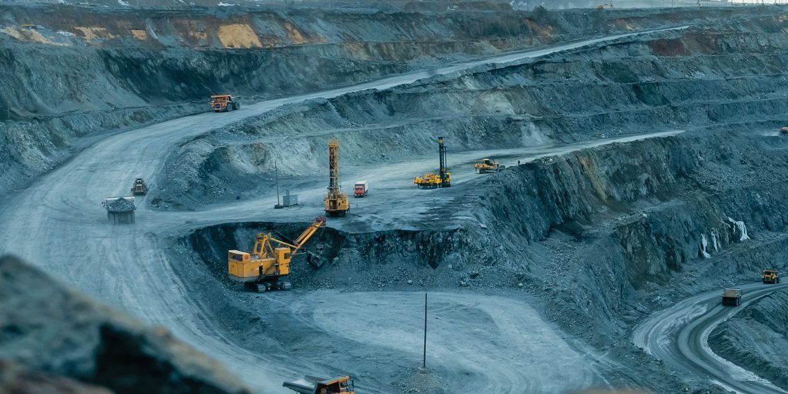 PH metallic mineral production increases