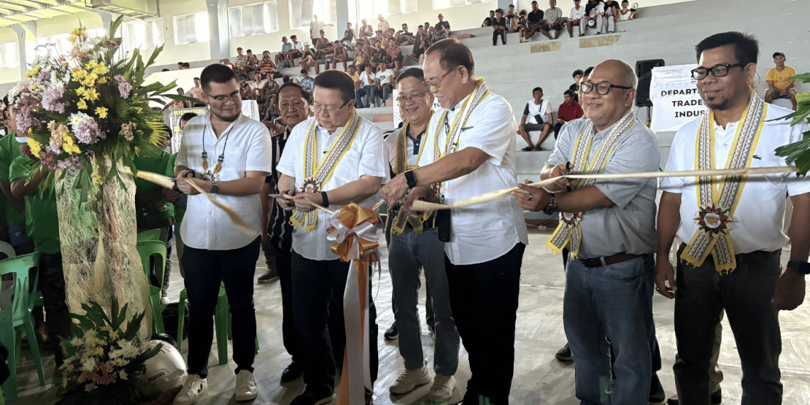 MGB expands small-scale mining formalization through Bicol one-stop shop
